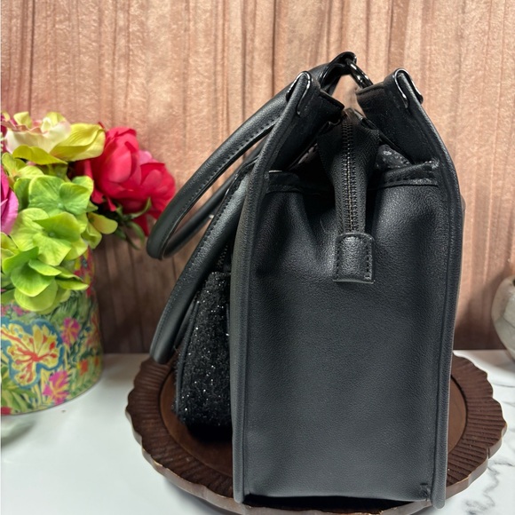 Juicy Couture Two-in-One Tote Purse Set. - Picture 5 of 12